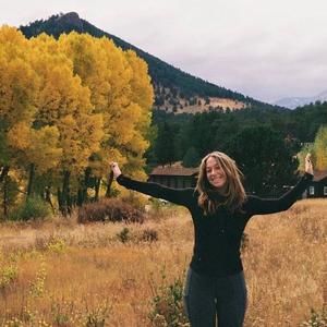 Meet your Posher, Caroline